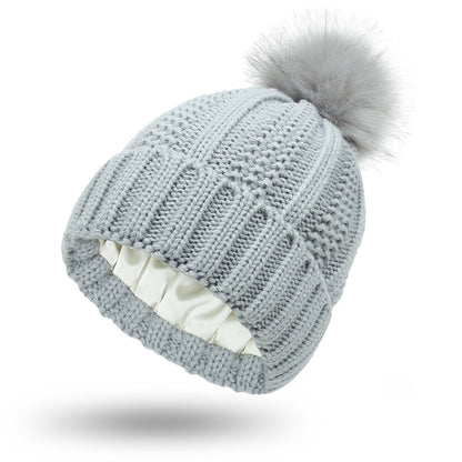 PonyLoop® Seidenmütze mit Bommel